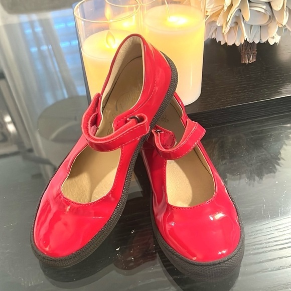 ⭐️Primigi Kids Morine Girls ShoeRed Patent,Size 35 EU/4.5 US,Exclt Condition